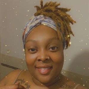 Meet your Posher, Veronica luvinaniyahandlaila